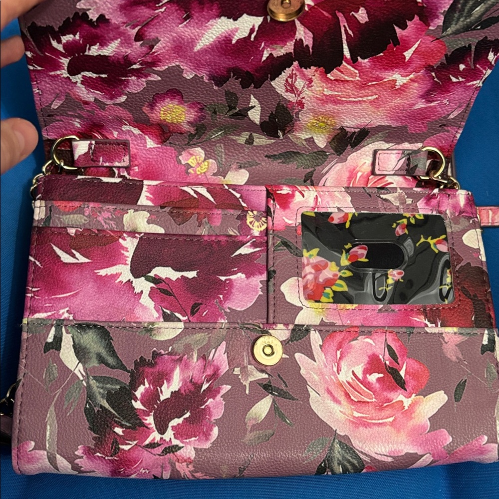 Betsey Johnson Shoulder And Crossbody Purse FloralDesign Adjustable Straps NWOTS - Picture 4 of 13
